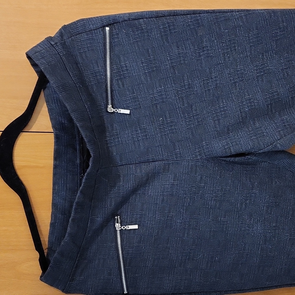Reitman's skinny dress pants